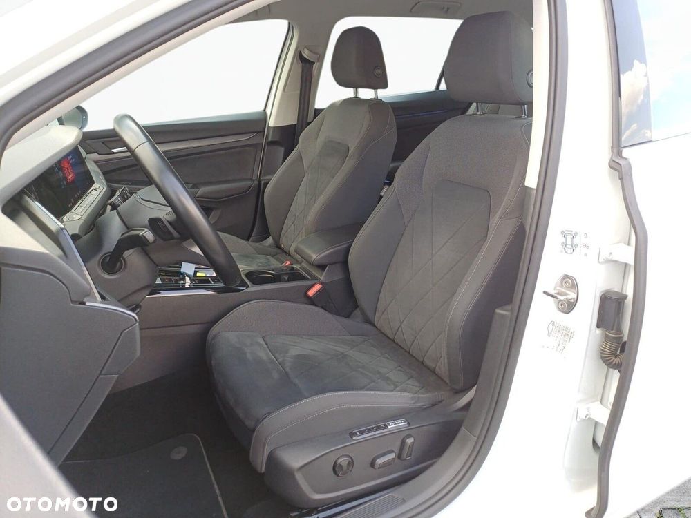 Volkswagen Golf - 9