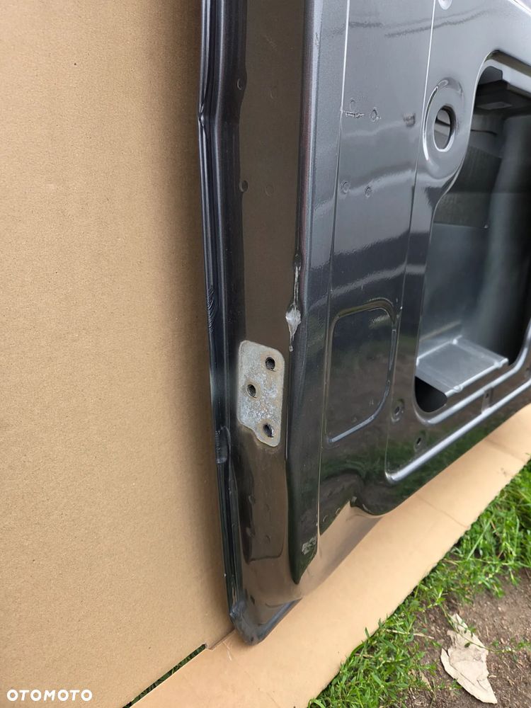 Drzwi prawe tył tylne VW Crafter II 7C0827124D Drzwi Skrzydełka prawy tył tylne Volkswagen Crafter II - 13