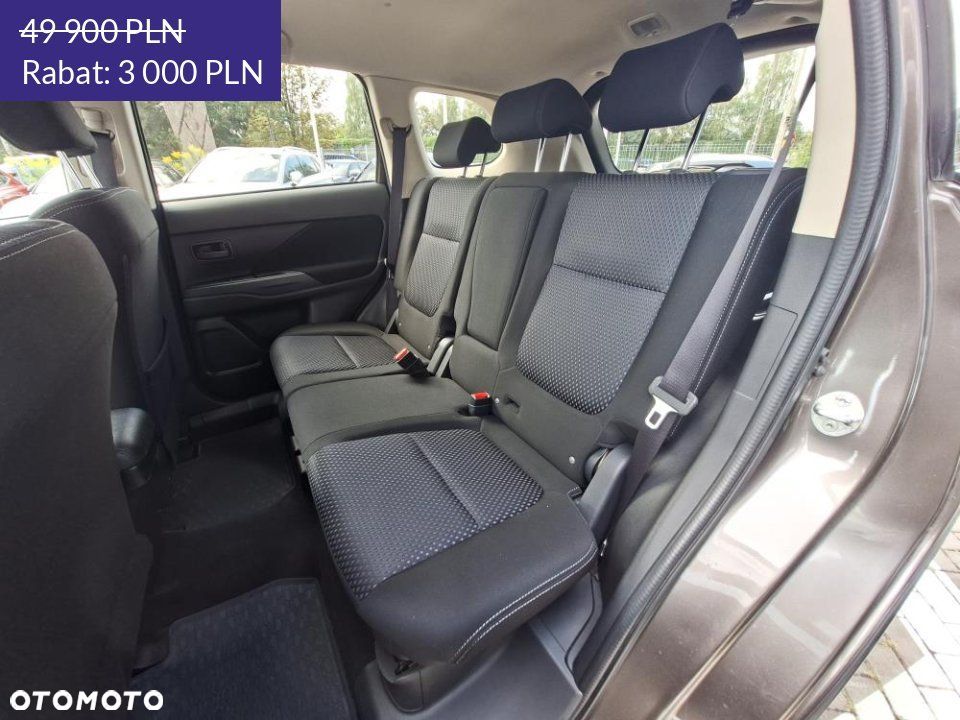 Mitsubishi Outlander - 13
