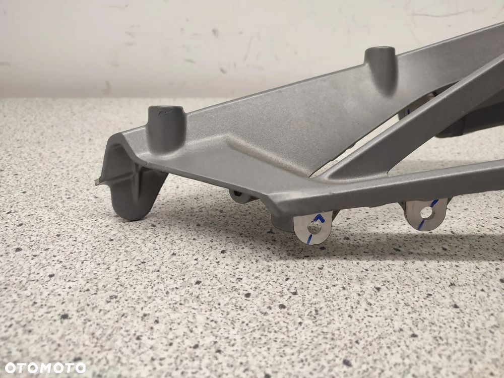 Stelaż tył, tylny prawy KTM Duke 125 390 24-26 - 13