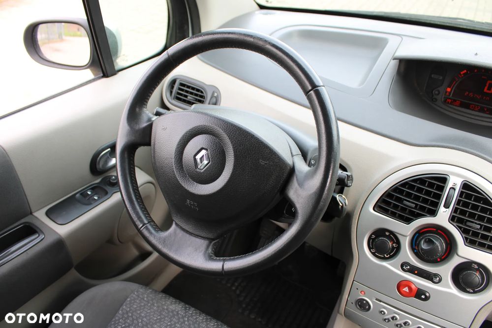 Renault Modus - 16