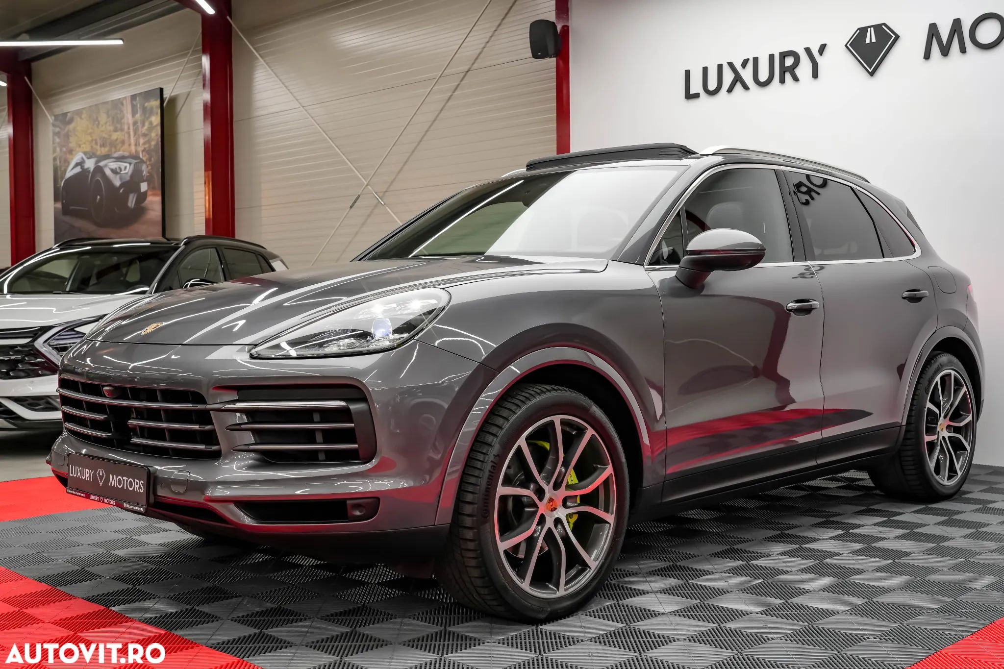 Porsche Cayenne E-Hybrid Tiptronic S Platinum Edition - 1