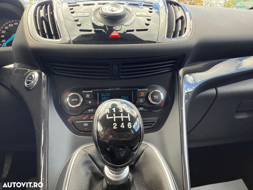 Ford Kuga 2.0 TDCi 2x4 Trend - 18