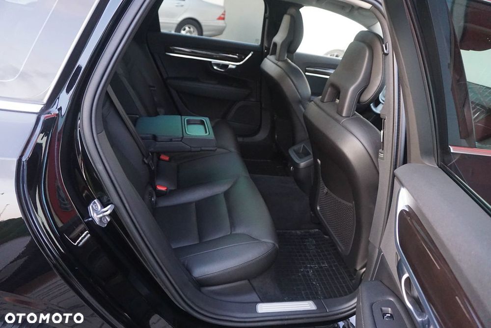 Volvo V90 D4 Momentum - 20