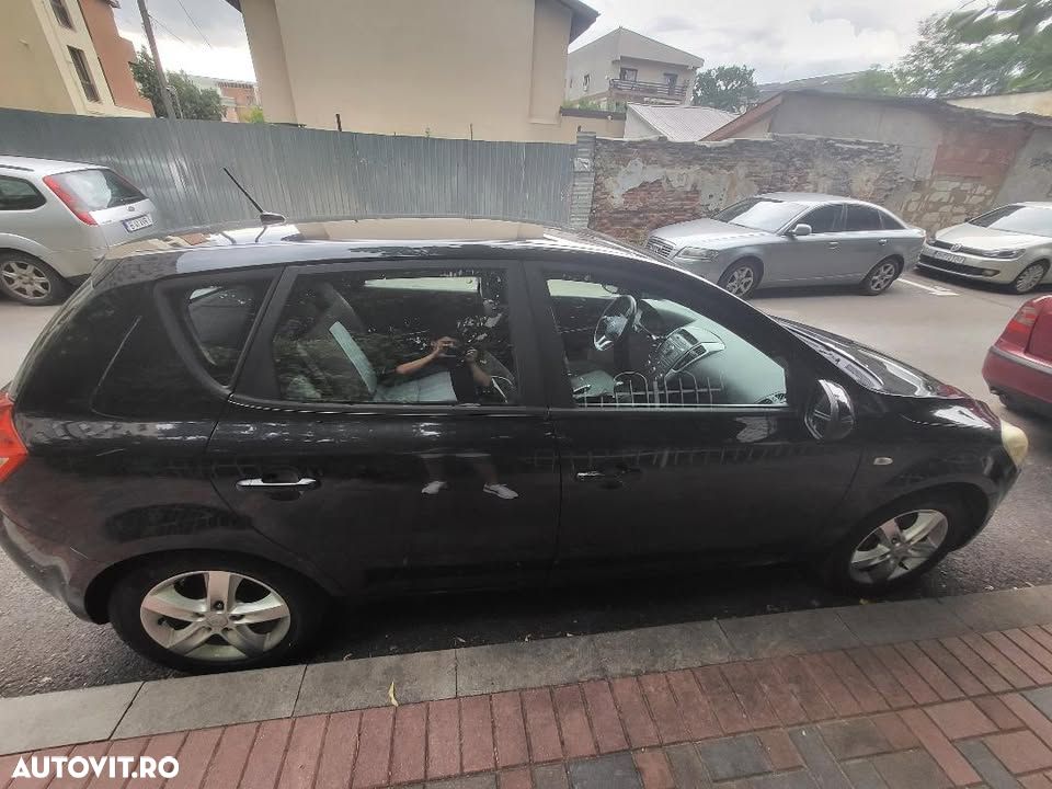 Kia Ceed 1.6 CRDi Vision - 3