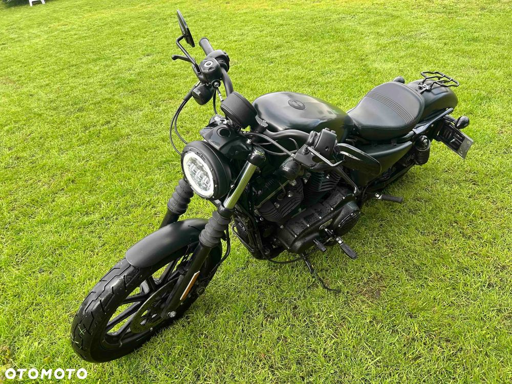Harley-Davidson Sportster Iron 883 - 4