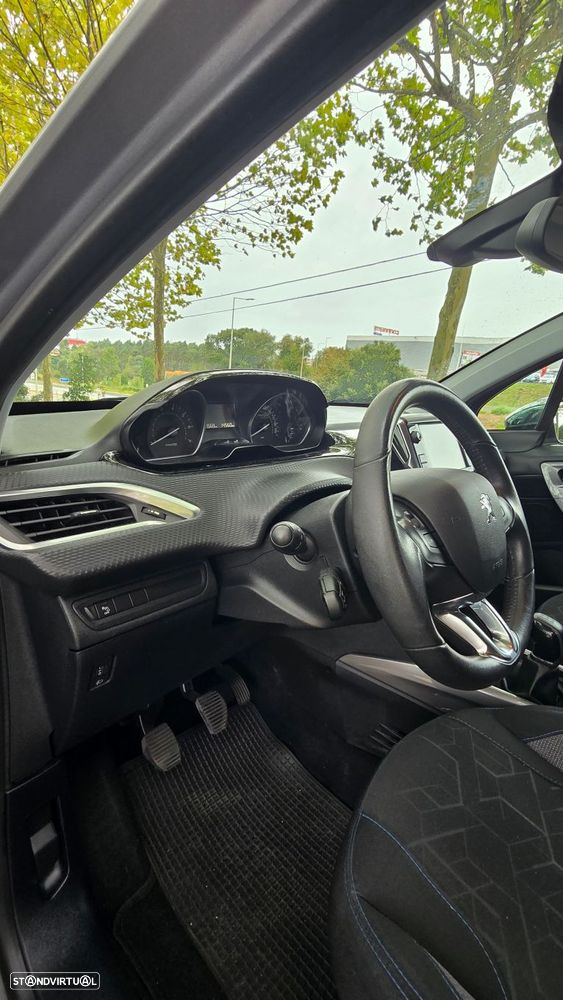 Peugeot 2008 1.2 PureTech Style - 49