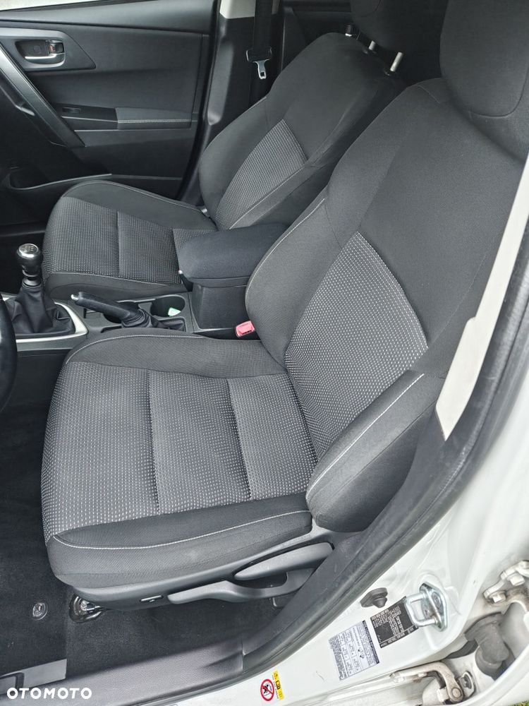 Toyota Auris - 7