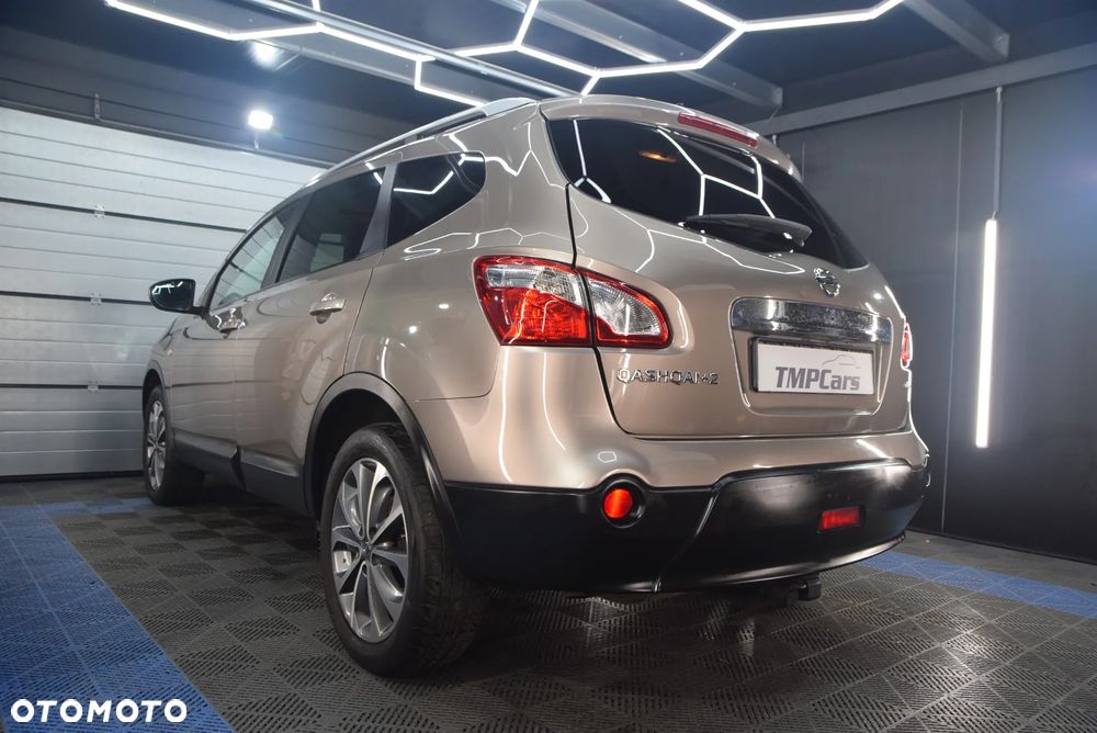 Nissan Qashqai+2