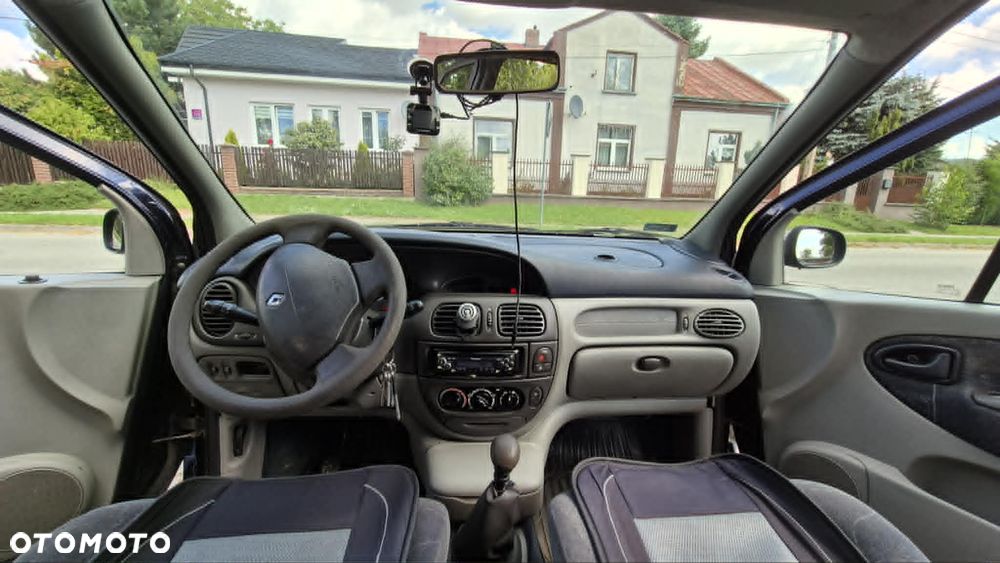 Renault Scenic 1.9 dCi Authentique - 7