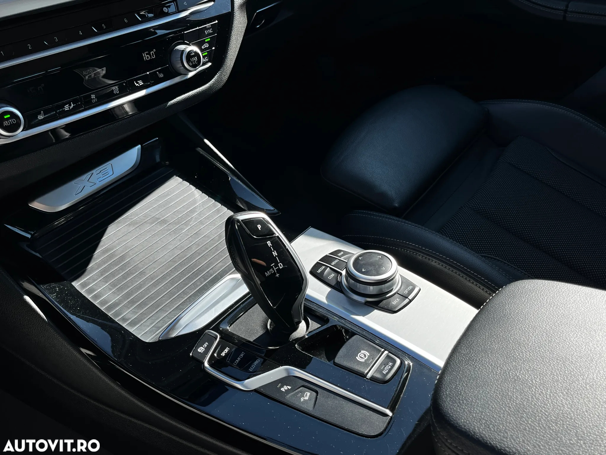 BMW X3 xDrive20i AT - 21