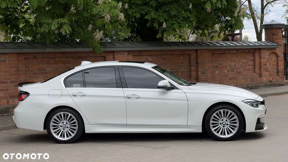 BMW Seria 3 328i Luxury Line - 3