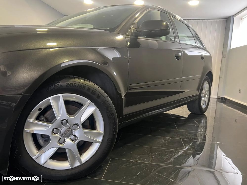 Audi A3 Sportback 2.0 TDI Attraction - 23