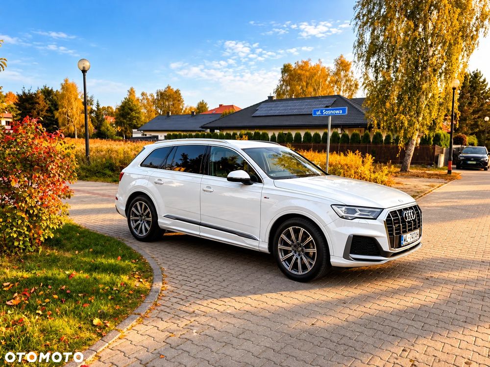 Audi Q7 2023 photo 2