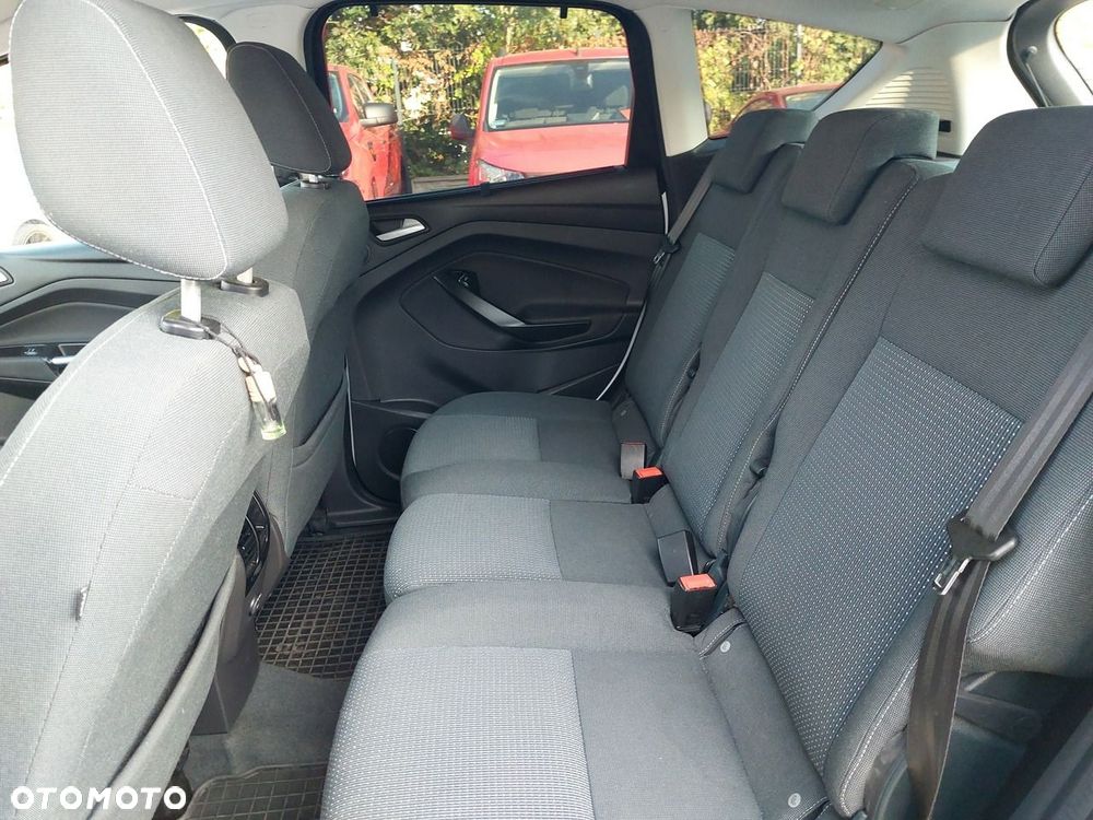 Ford C-MAX - 12