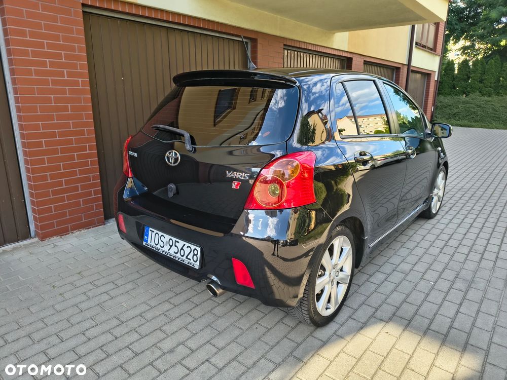 Toyota Yaris - 7