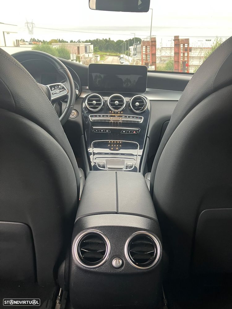 Mercedes-Benz GLC 300 - 11