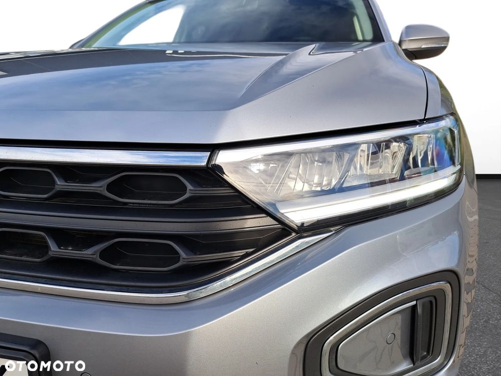 Volkswagen T-Roc - 11