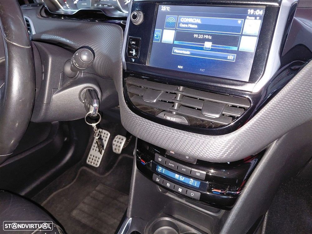Peugeot 2008 - 24