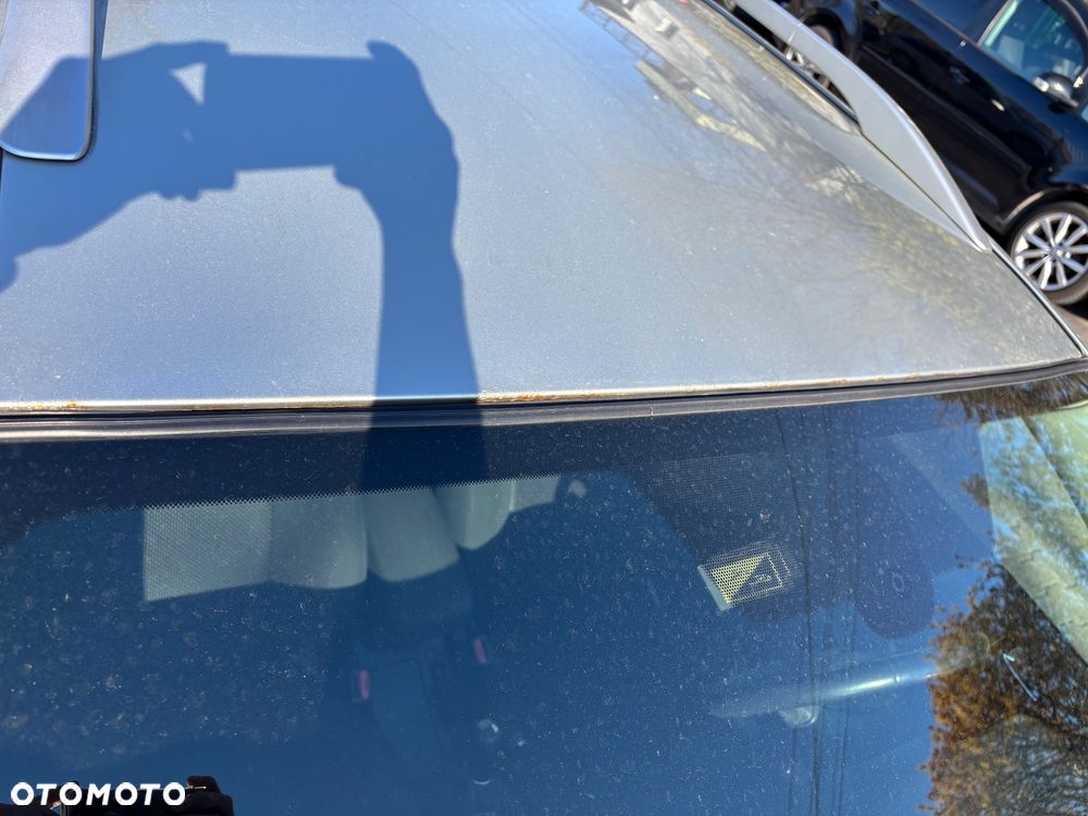 Toyota Avensis 1.8 VVT-i Combi - 26