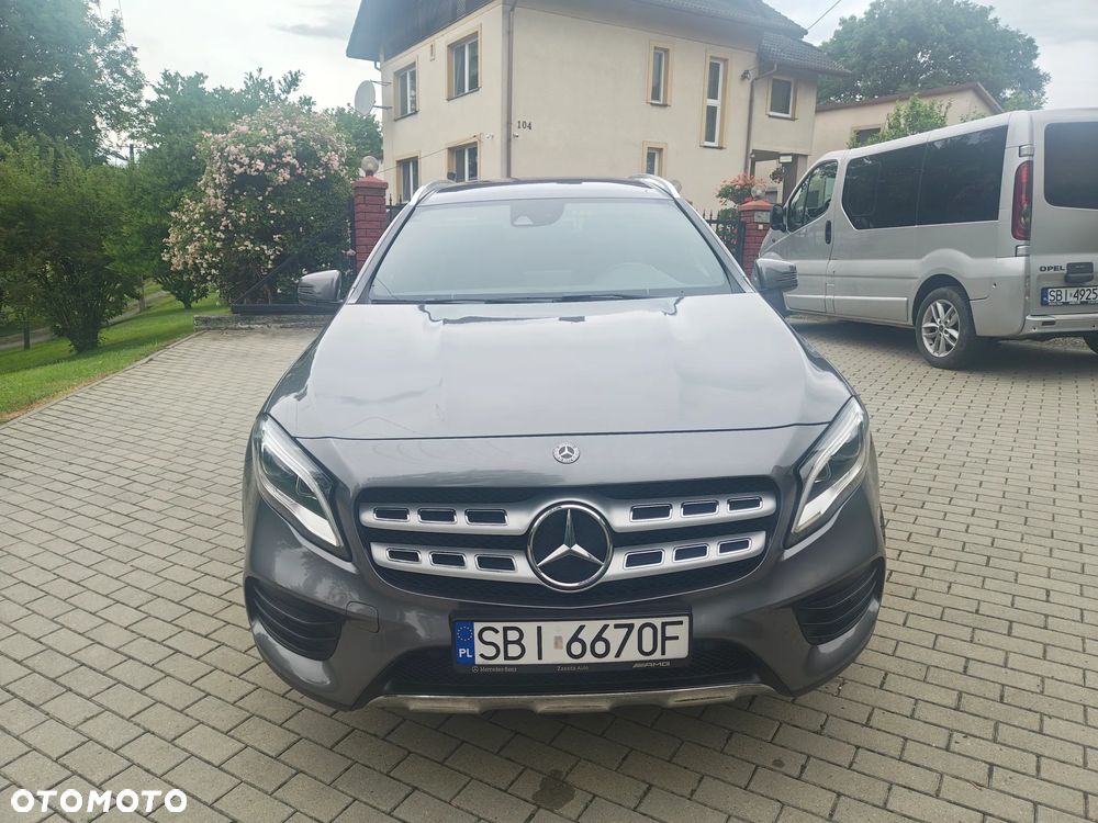 Mercedes-Benz GLA 200 7G-DCT Edition 1 - 2