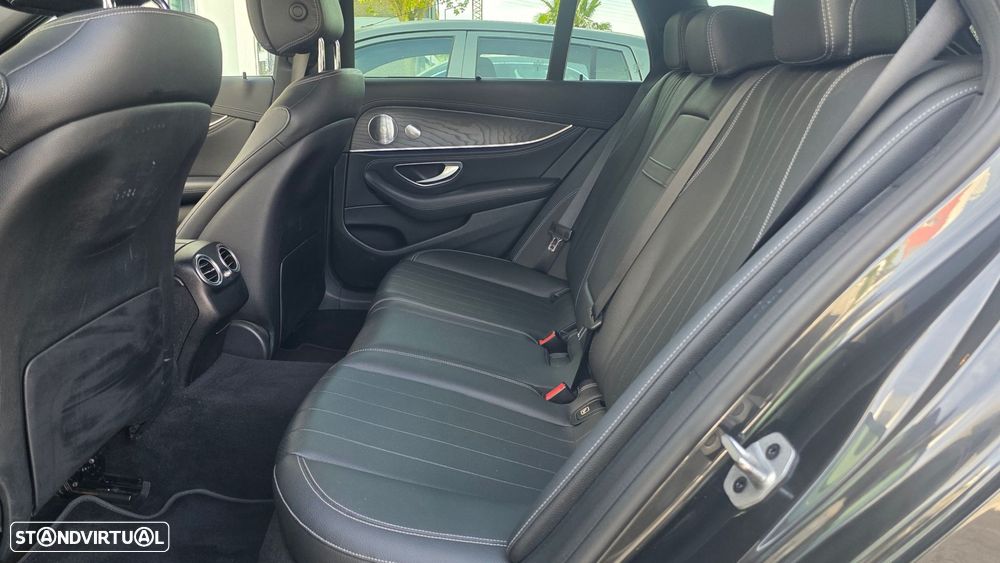 Mercedes-Benz E 300 de AMG Line 4Matic - 17