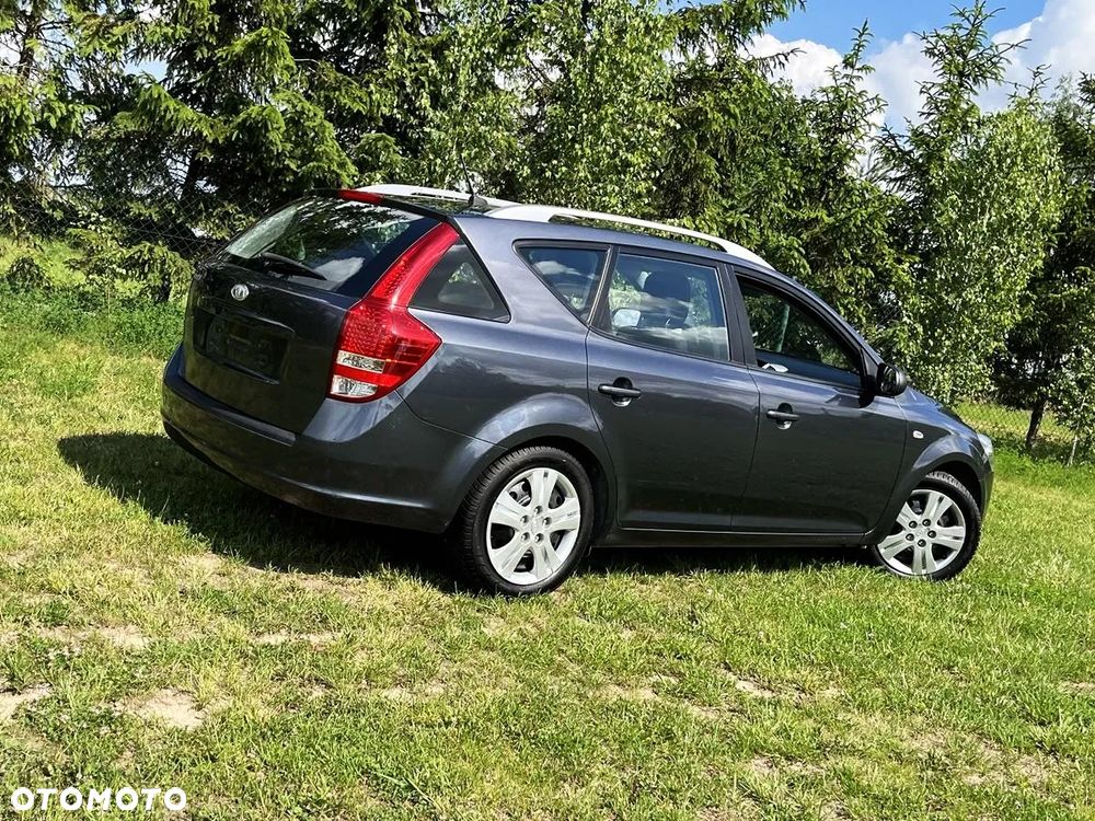 Kia Ceed - 3