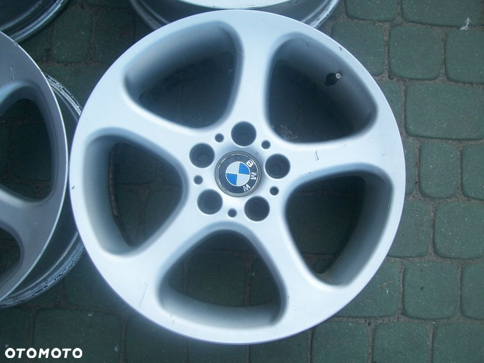 Felgi aluminiowe BMW 18 5x120 x3 X5 IS48 seri 3 - 6