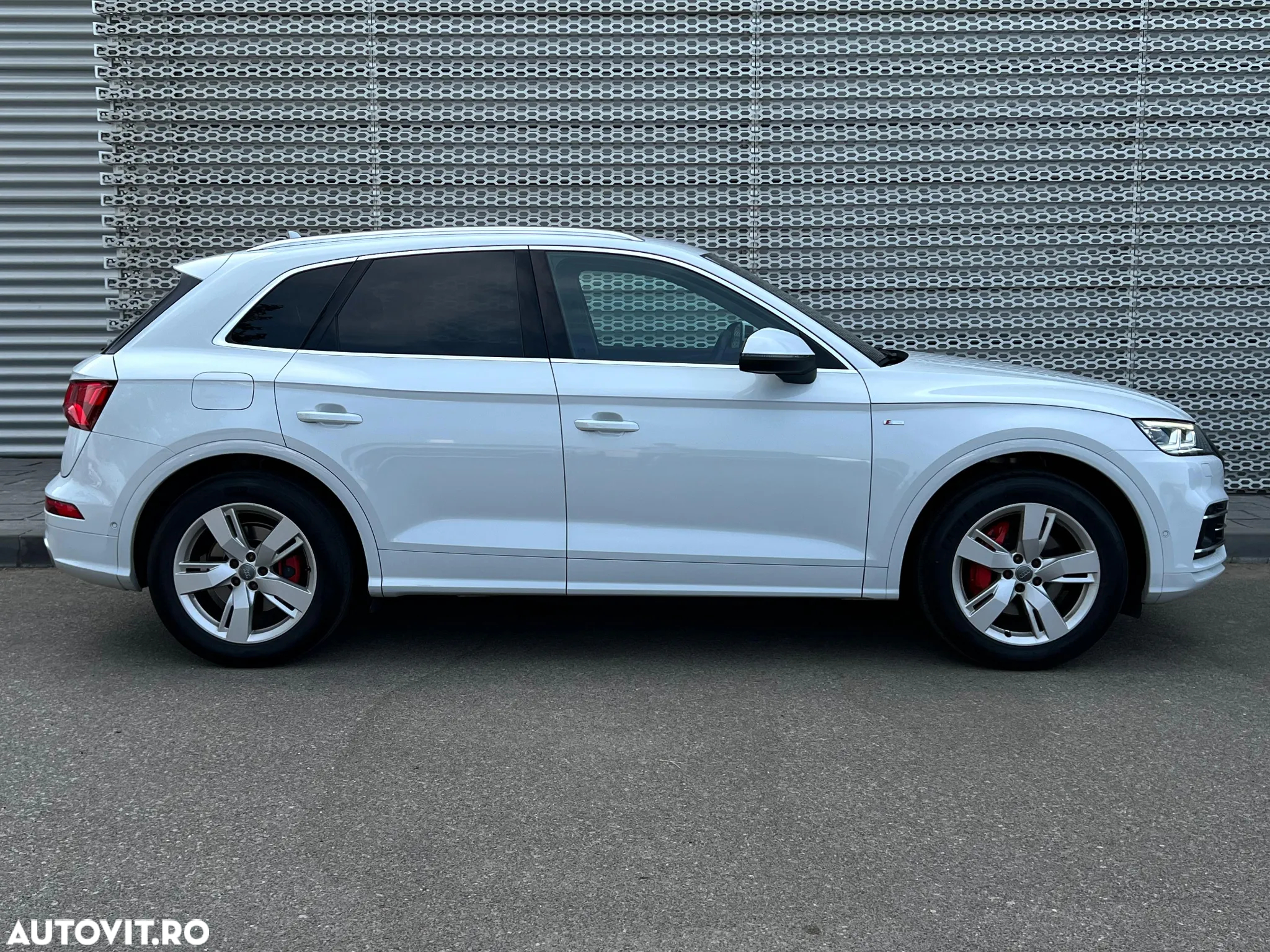 Audi Q5 55 TFSI e quattro S tronic - 2