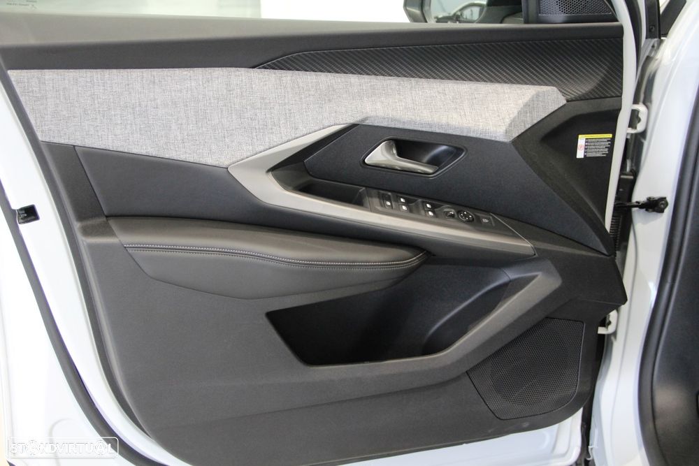 Peugeot 5008 1.2 Hybrid Allure e-DCS6 - 5