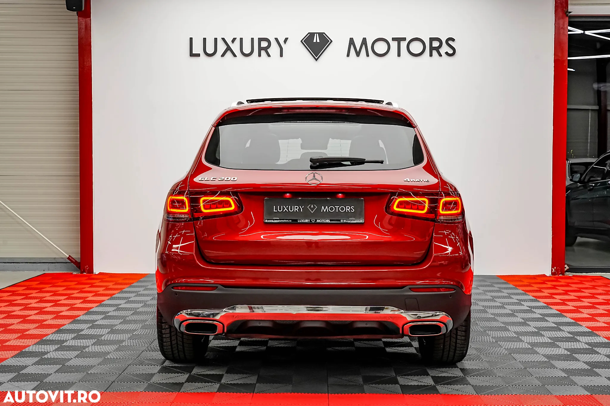 Mercedes-Benz GLC 200 4Matic 9G-TRONIC Exclusive - 13