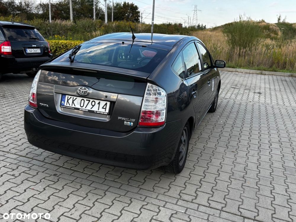 Toyota Prius 1.5 VVT-i Sol (nav) - 3