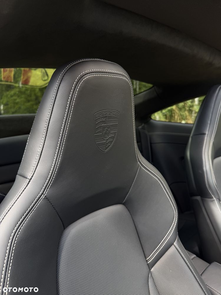 Porsche 911 Carrera PDK - 24