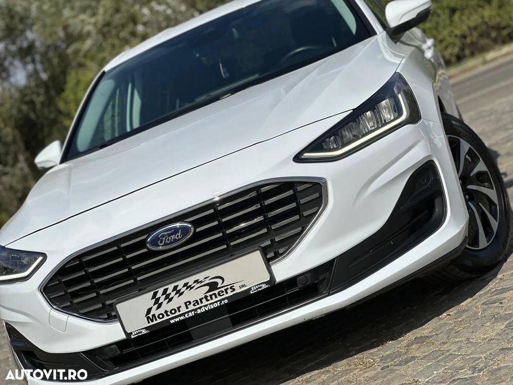 Ford Focus 1.0 EcoBoost MHEV Titanium X - 11