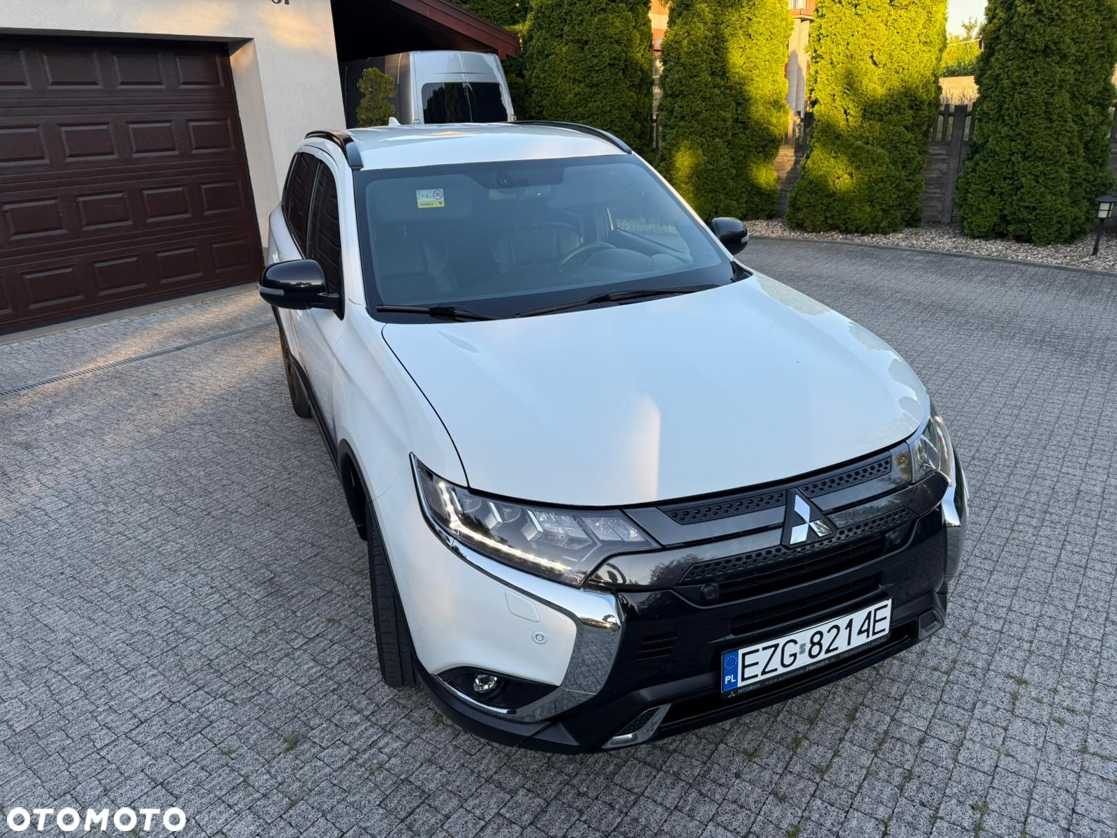 Mitsubishi Outlander 2.0 Instyle Navi 4WD CVT - 11