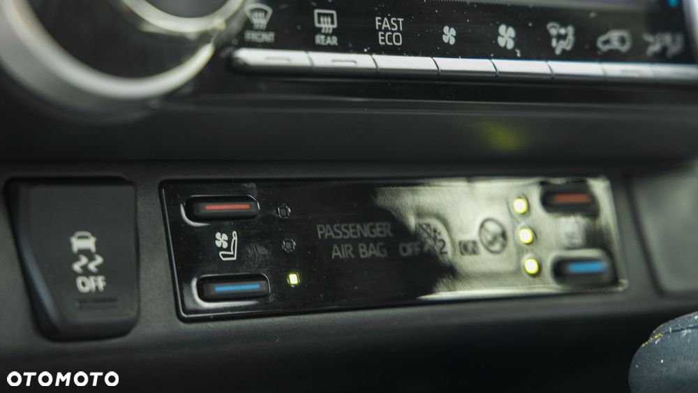 Toyota RAV4 2.5 Hybrid Executive 4x4 - 35