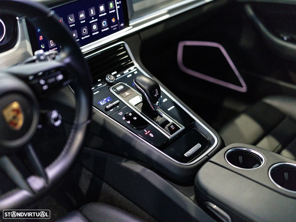 Porsche Panamera Sport Turismo 4 E-Hybrid Platinum Edition - 43