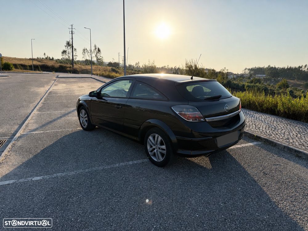 Opel Astra GTC 1.7 CDTI - 2