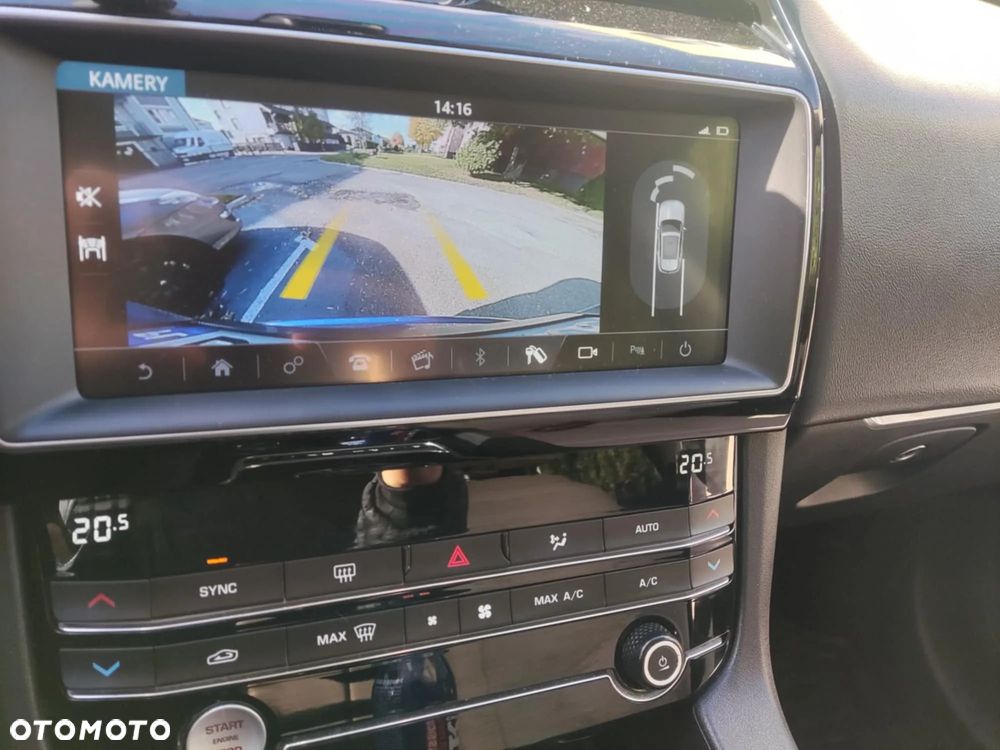 Jaguar F-Pace 2.0 i4P AWD Prestige - 11