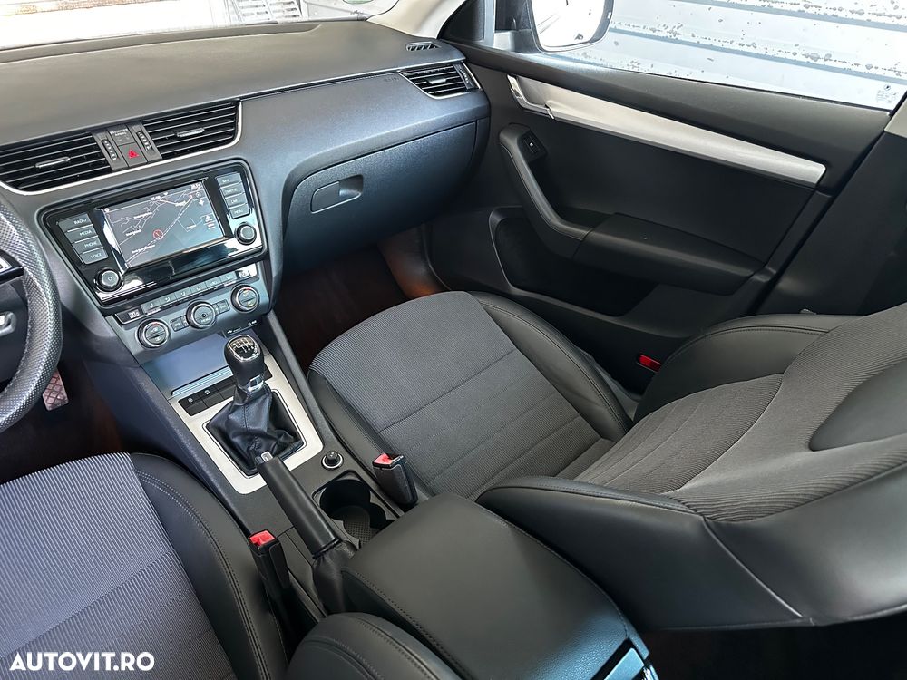 Skoda Octavia 2.0 TDI (Green tec) Style - 19