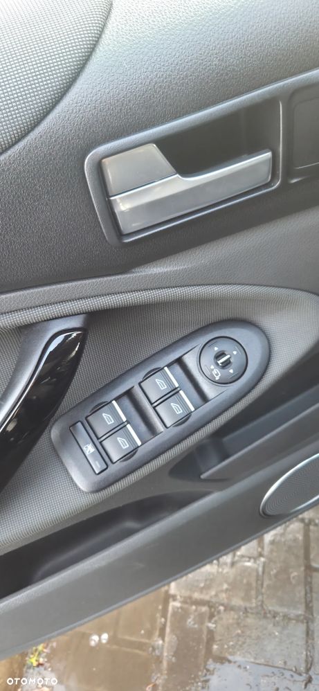 Ford Kuga 2.0 TDCi 4WD Titanium - 23