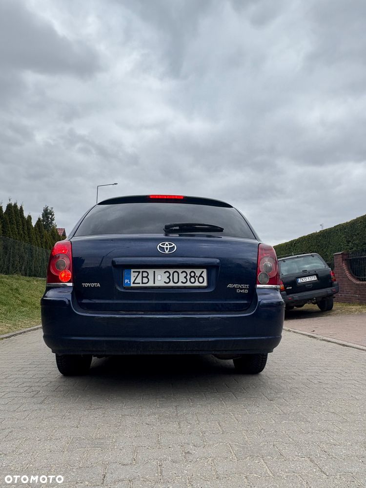 Toyota Avensis 2.0 D-4D Platinium - 7