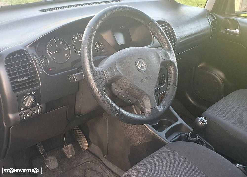 Opel Zafira 2.2 DTI - 3