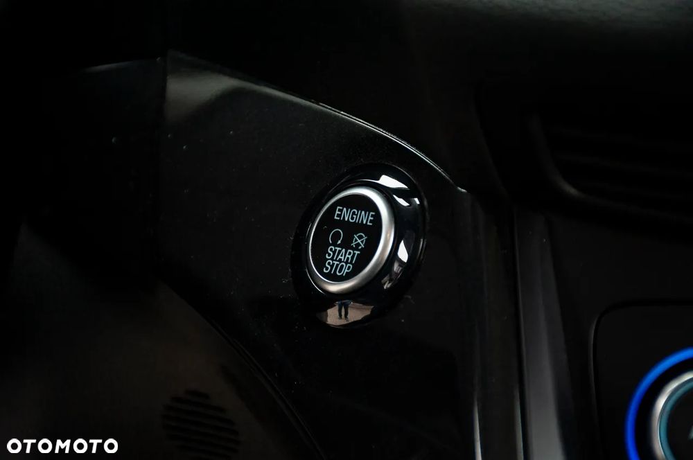 Ford Kuga 1.5 EcoBoost 2x4 Business Edition - 36