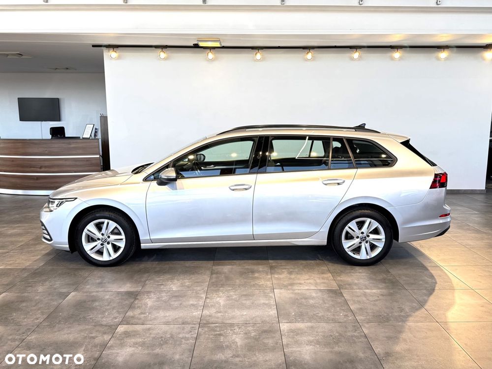 Volkswagen Golf - 6
