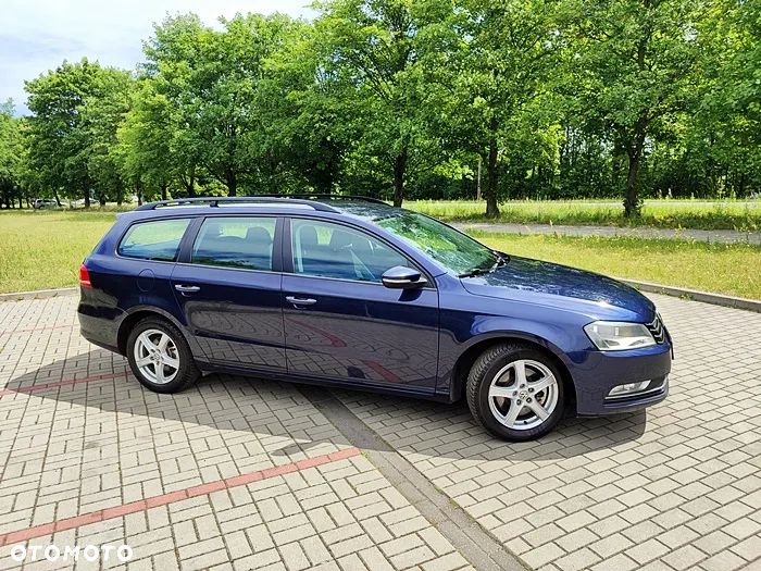 Volkswagen Passat - 16