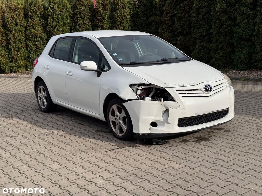 Toyota Auris 2.0 D-4D - 15