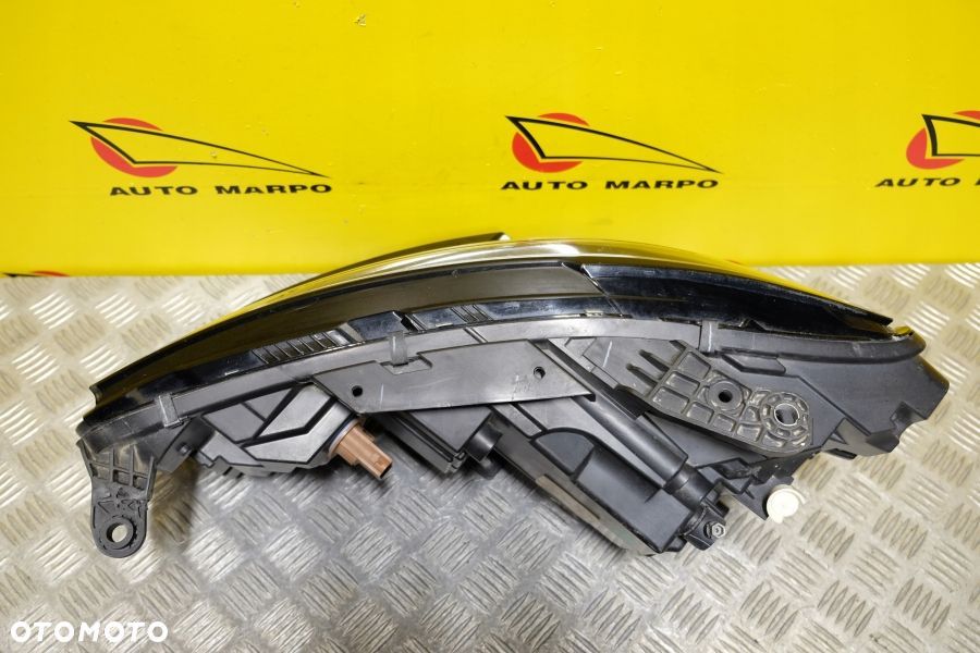 CHRYSLER PACIFICA 2021- REFLEKTOR LAMPA LED R USA - 5