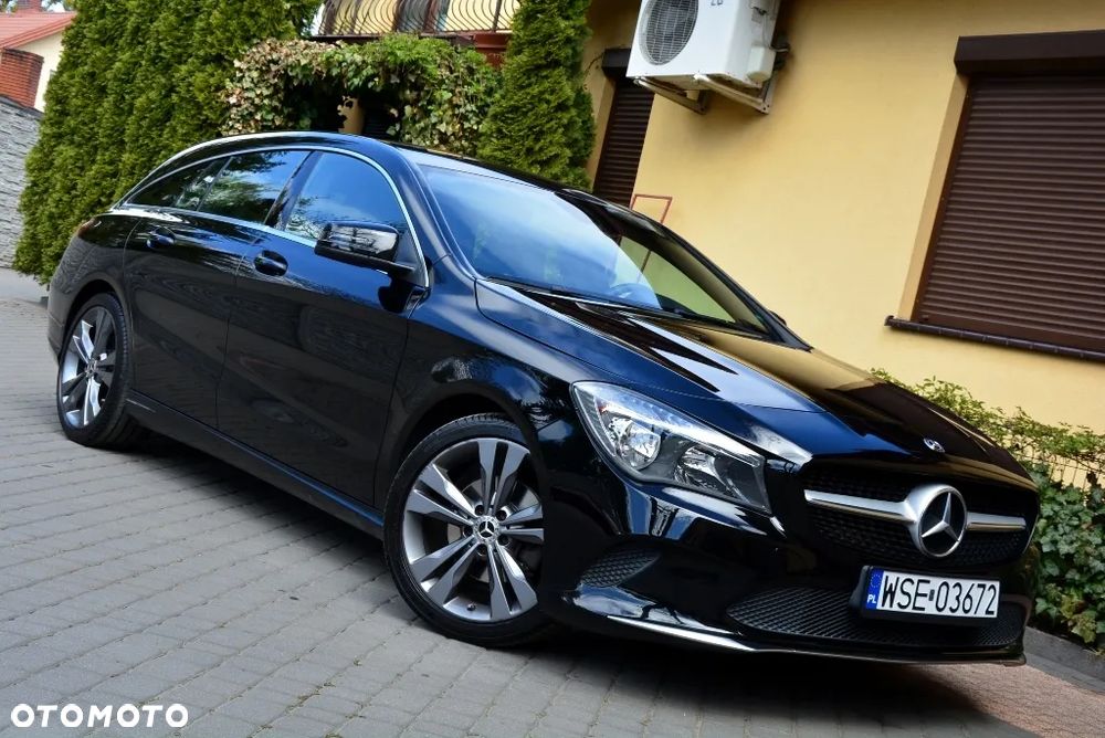 Mercedes-Benz CLA 200 Urban - 22