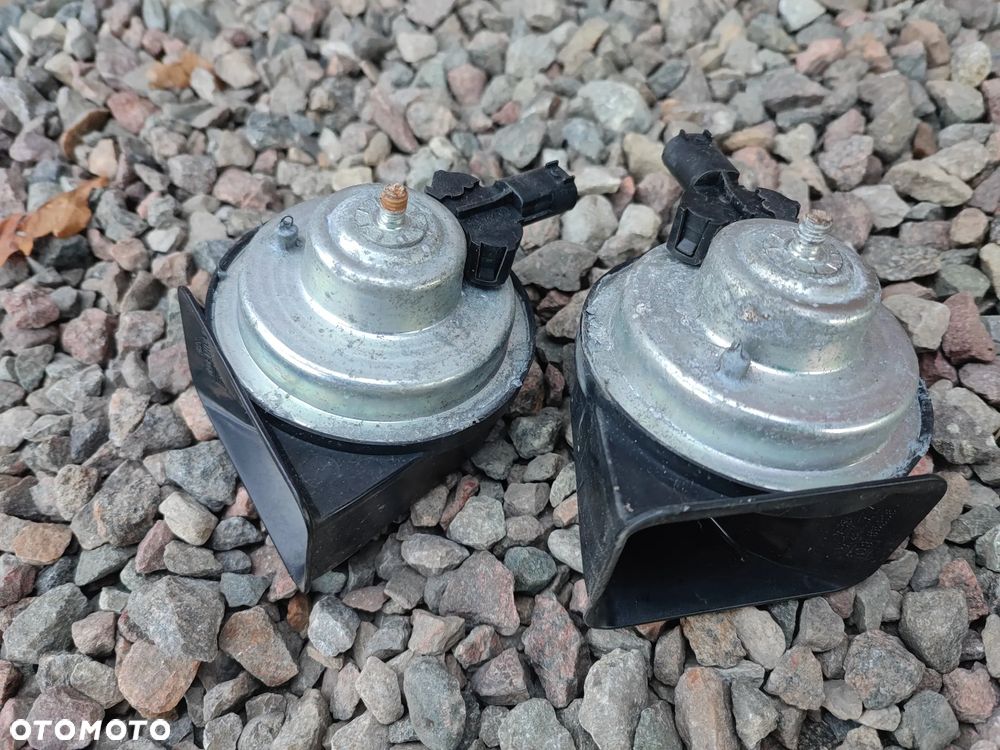 BMW E53 / E84 / E90 / E90LCI / E91 / E91LCI / E92 ORYGINALNE KLAKSONY / SYGNAŁ DZWIĘKOWY O NR. 61 33 7 159 420 / 61 33 7 217 710 OEM W BARDZO DOBRYM STANIE - 3